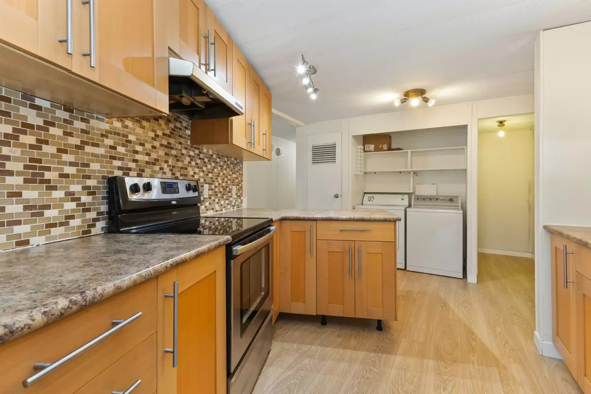 Primary Bedroom Photo of 58 8220 King George Boulevard, Surrey, BC