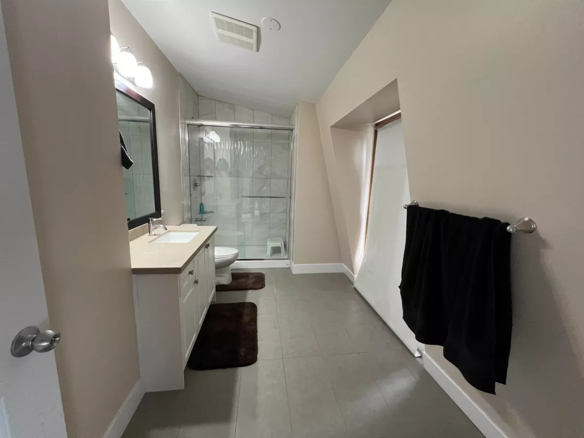 Guest Bathroom Photo of 6863 Bradner Road, Abbotsford, BC