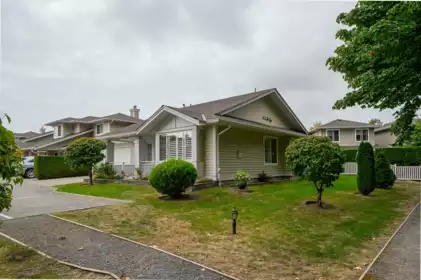 53 6885 184 Street, Surrey, BC, Surrey — Townhouse for sale