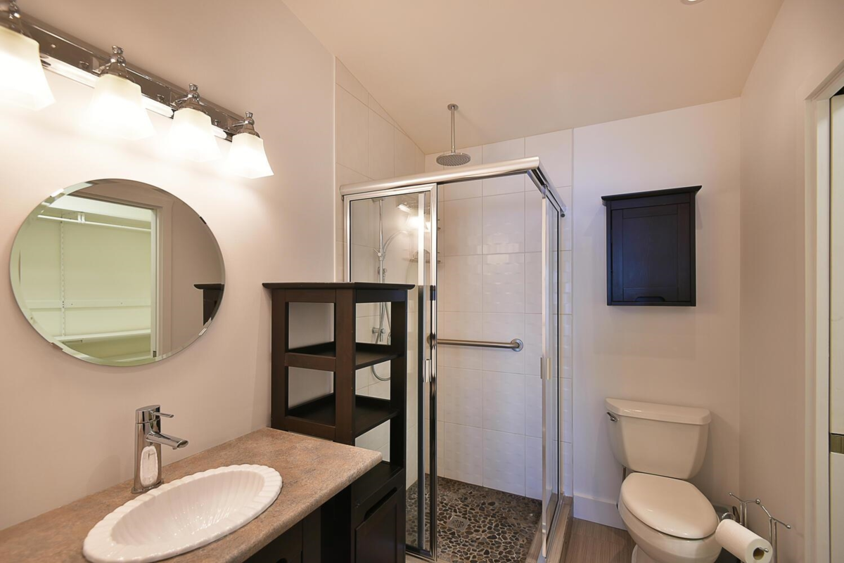 Office / Den Photo of 8429 Redrooffs Road, Halfmoon Bay, BC