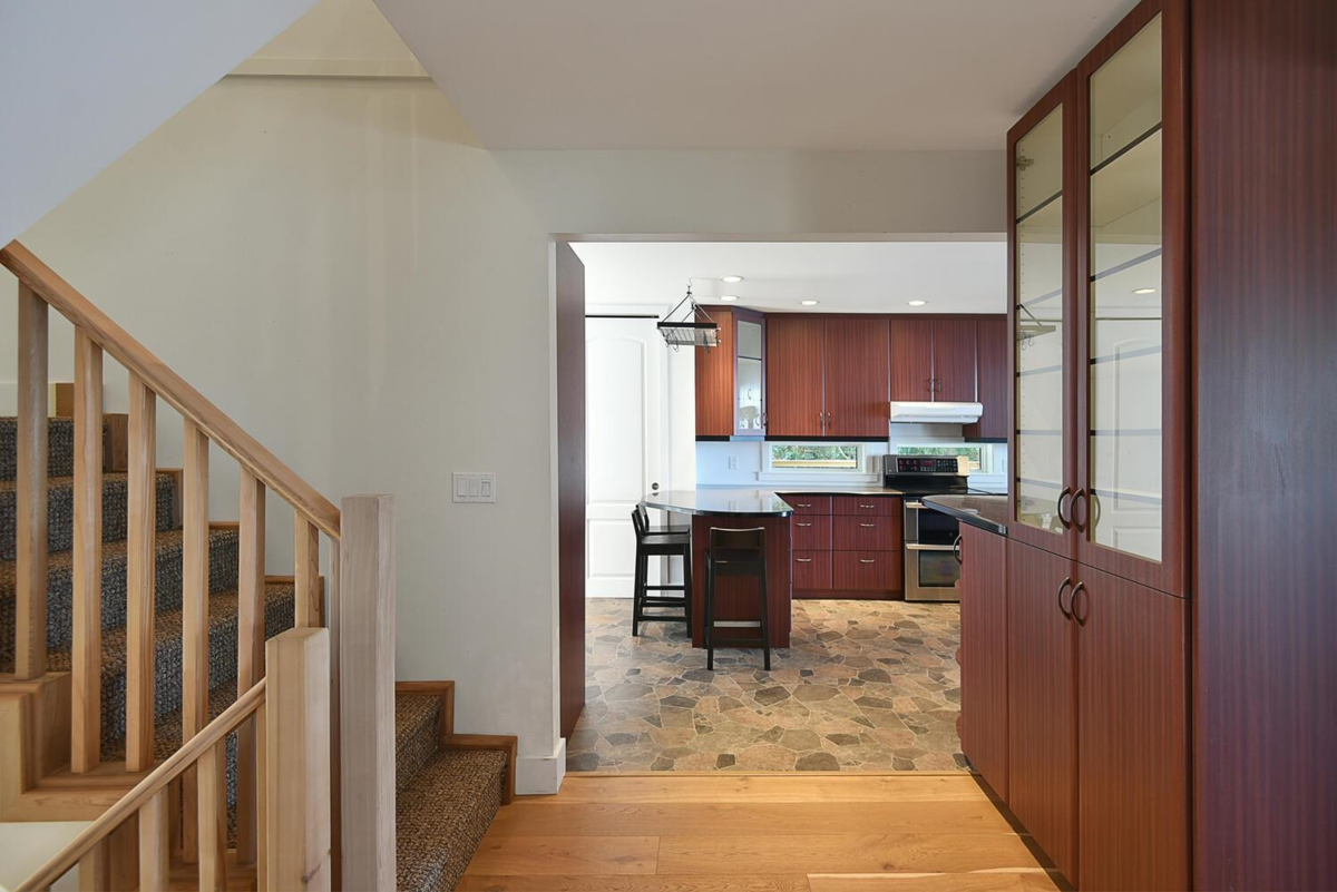 Primary Bathroom Photo of 8429 Redrooffs Road, Halfmoon Bay, BC