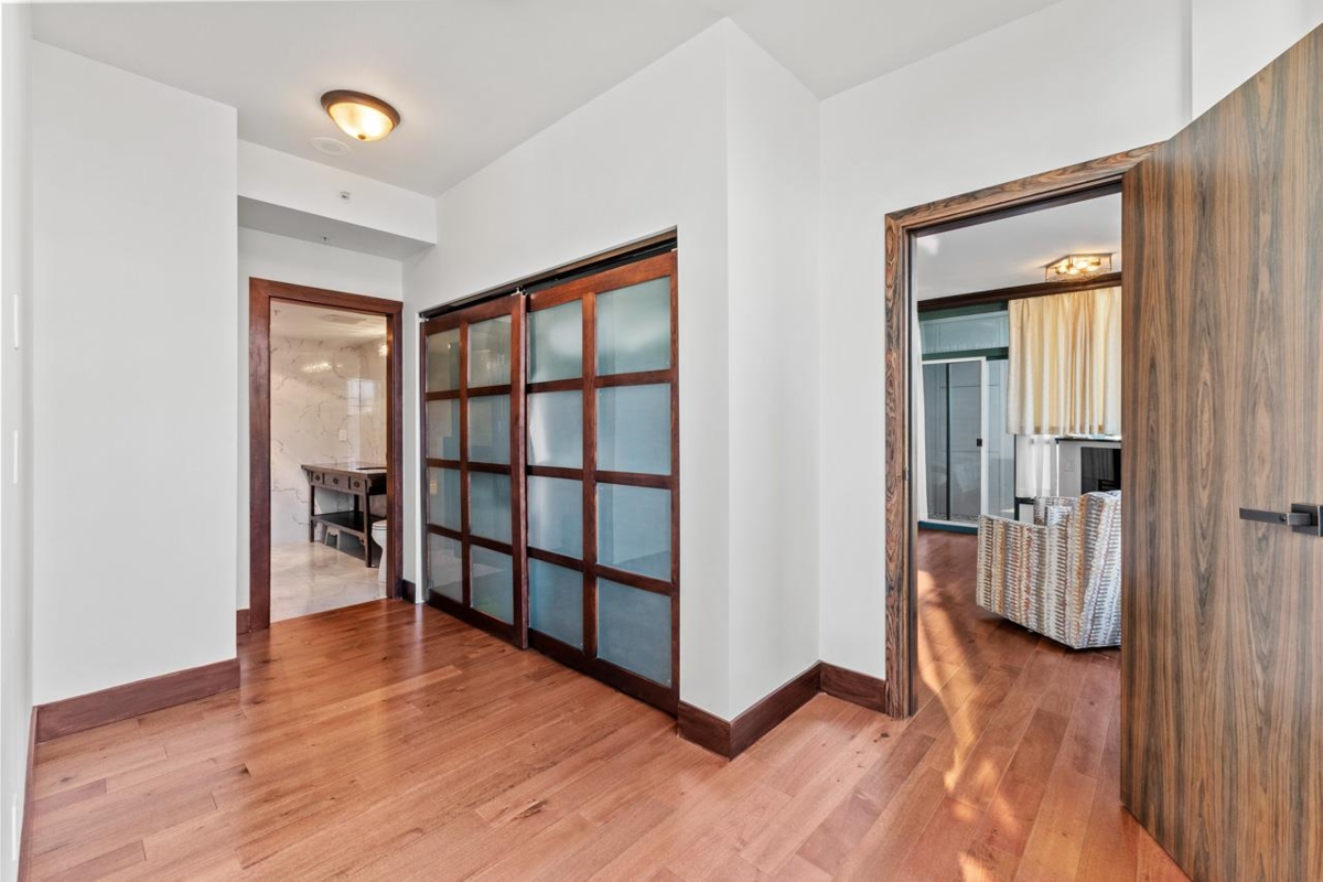 Breakfast Nook Photo of 2001 1239 W Georgia Street, Vancouver, BC