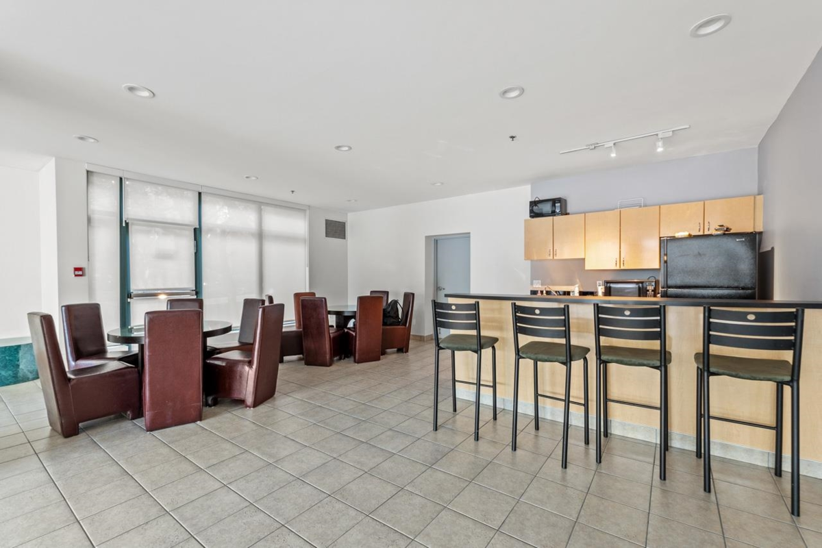 Powder Room Photo of 2001 1239 W Georgia Street, Vancouver, BC