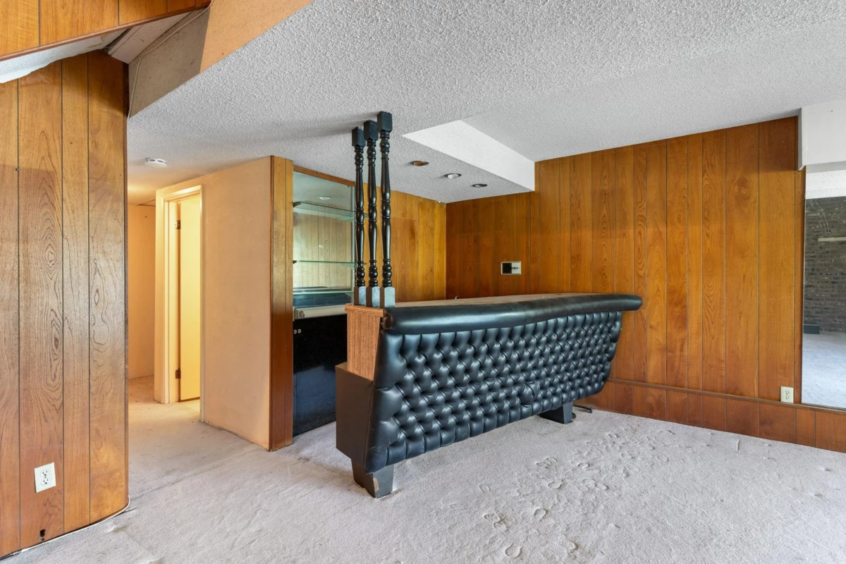 Entry Foyer Photo of 1208 Alderside Road, Port Moody, BC
