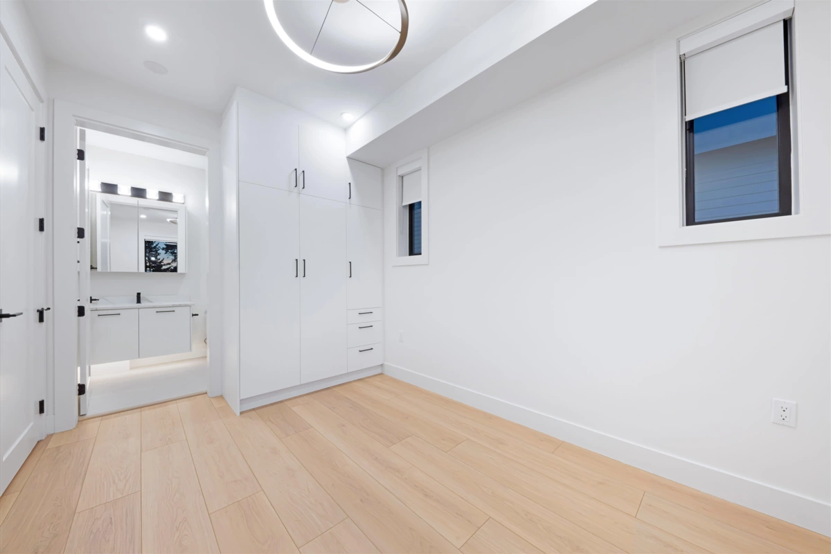 Entry Foyer Photo of 2 5315 Inverness Street, Vancouver, BC