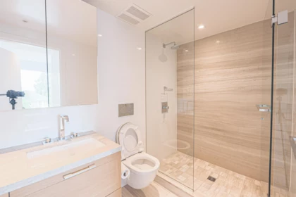 Walk-In Closet Photo of 310 1561 W 57 Avenue, Vancouver, BC