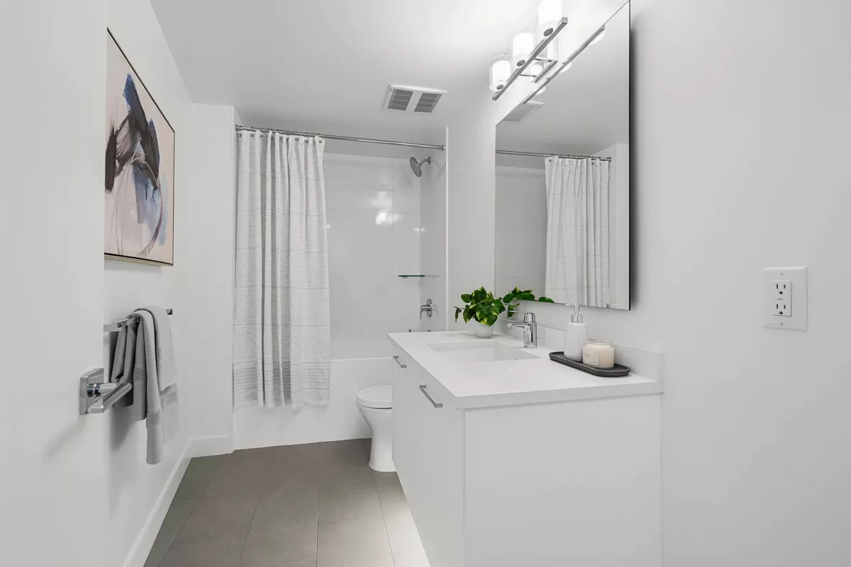 Outdoor Deck Photo of 1108 1588 Johnston Road, White Rock, BC