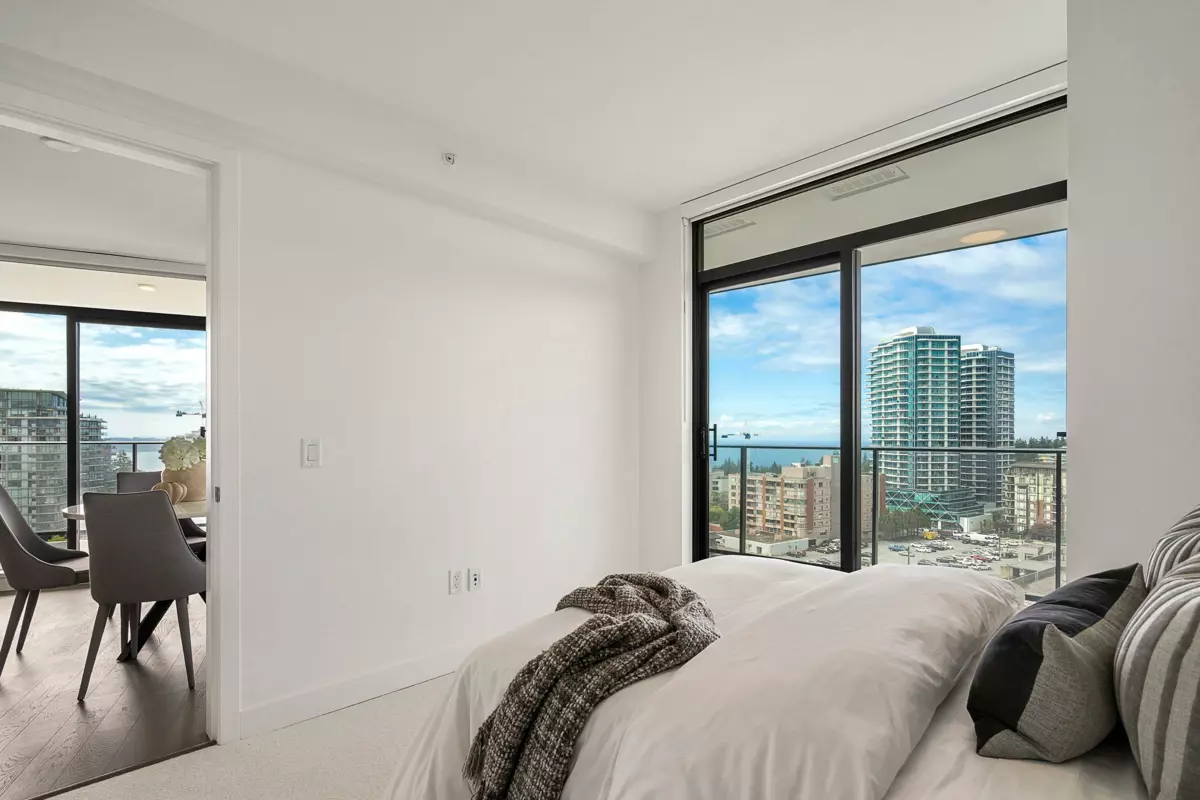 Outdoor Patio Photo of 1108 1588 Johnston Road, White Rock, BC