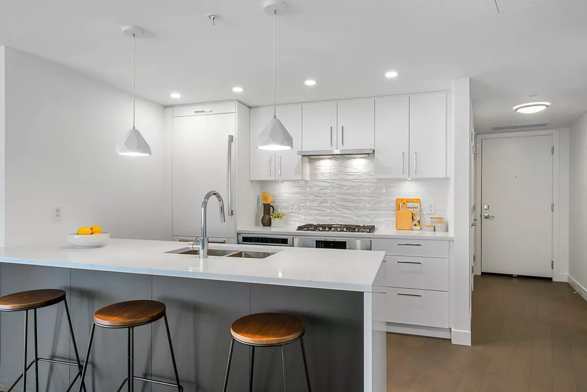 Primary Bedroom Photo of 1108 1588 Johnston Road, White Rock, BC