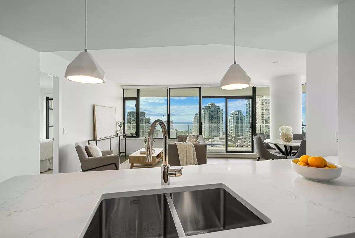 Walk-In Closet Photo of 1108 1588 Johnston Road, White Rock, BC