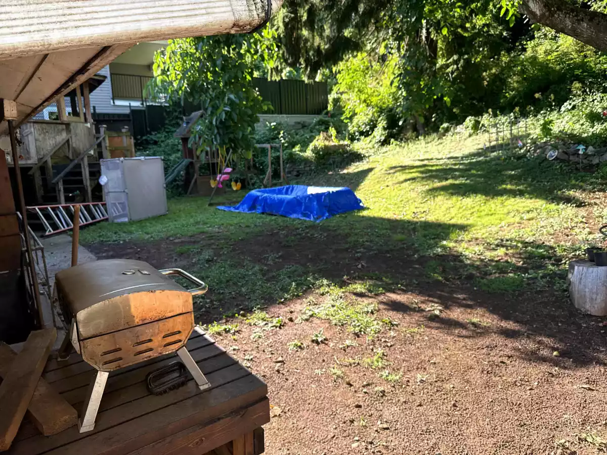 Outdoor Patio Photo of 32915 3rd Avenue, Mission, BC