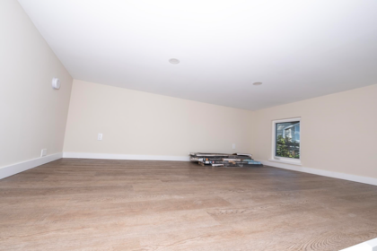 Basement Recreation Room Photo of 5977 Shoal Way, Sechelt, BC