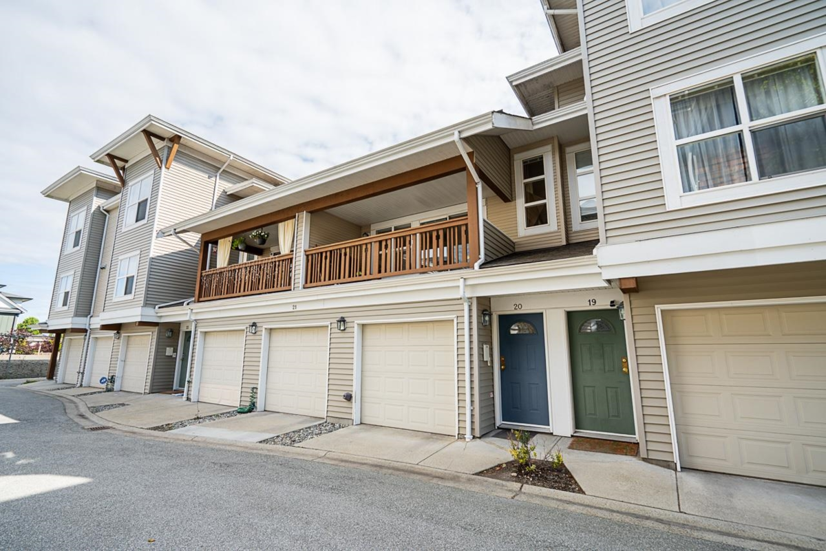 Family Room Photo of 20 7111 Lynnwood Drive, Richmond, BC