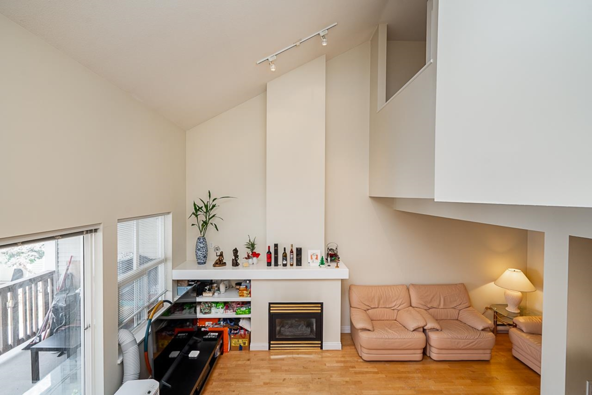 Mudroom Photo of 20 7111 Lynnwood Drive, Richmond, BC