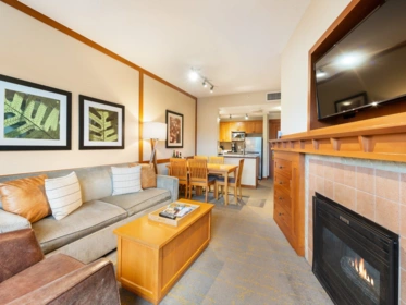 713 4320 Sundial Crescent, Whistler, BC, Whistler — Apartment/Condo for sale