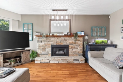 21910 Wicklow Way, Maple Ridge, BC, Maple Ridge — Single Family Residence for sale