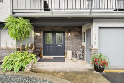 21910 Wicklow Way, Maple Ridge, BC, Maple Ridge — Single Family Residence for sale