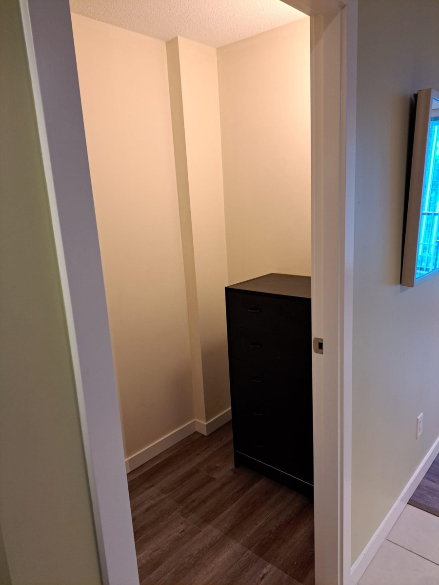 Primary Bedroom Photo of 1611 610 Granville Street, Vancouver, BC