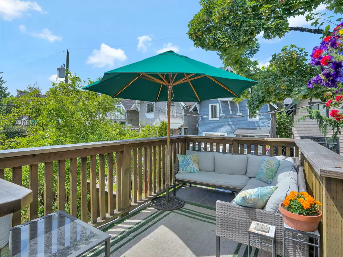 Dining Area Photo of 2770 W 5th Avenue, Vancouver, BC