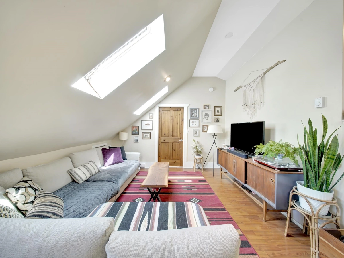 Walk-In Closet Photo of 2770 W 5th Avenue, Vancouver, BC