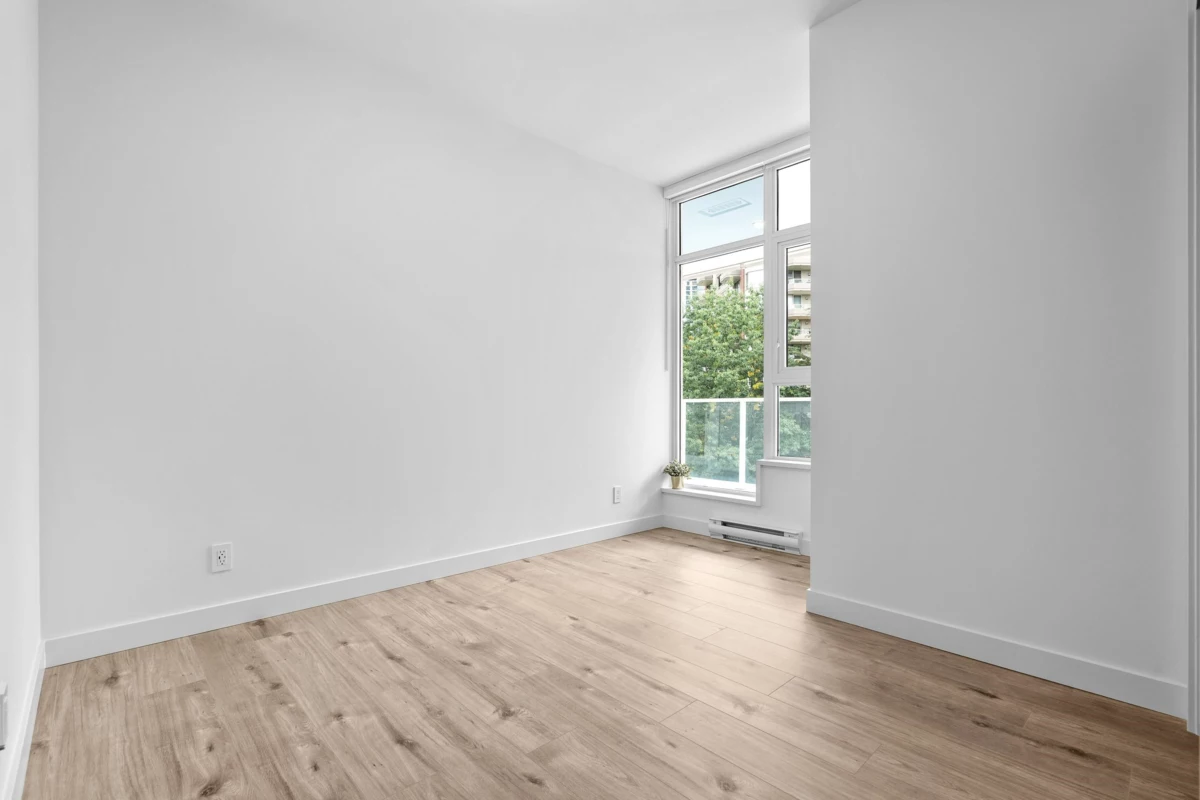 Front Yard Photo of 302 720 Farrow Street, Coquitlam, BC