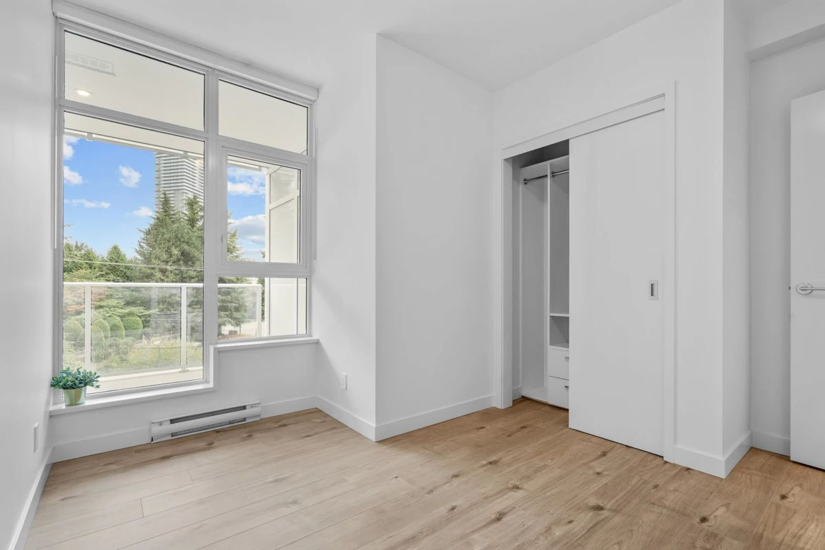 Garden / Landscaping Photo of 302 720 Farrow Street, Coquitlam, BC