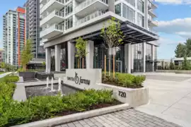 302 720 Farrow Street, Coquitlam, BC