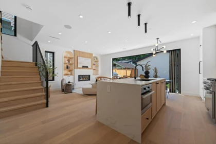 2 2846 W 12th Avenue, Vancouver, BC, Vancouver — Half Duplex for sale