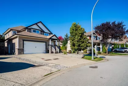 8347 208b Street, Langley, BC, Langley — Single Family Residence for sale