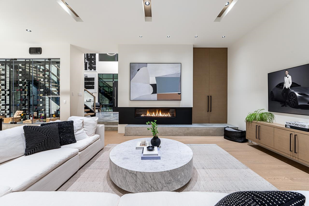 Kitchen Photo of 12551 22 Avenue, Surrey, BC