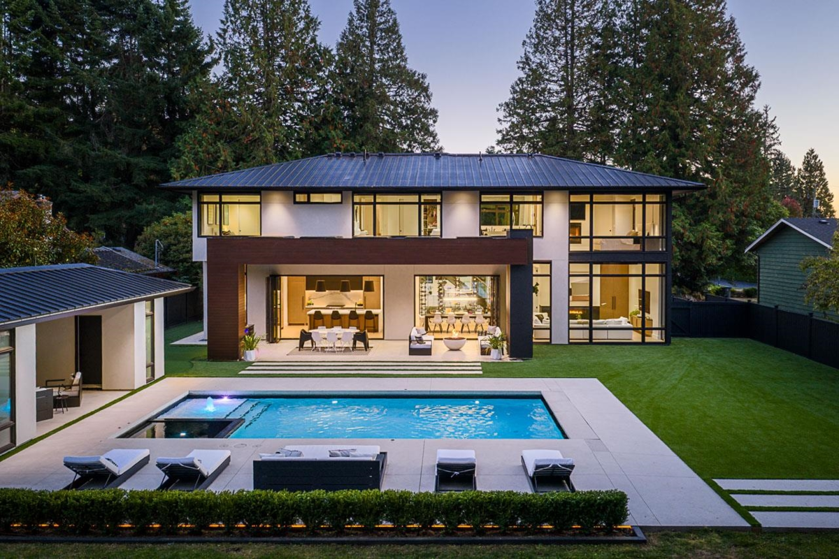 Living Room Photo of 12551 22 Avenue, Surrey, BC