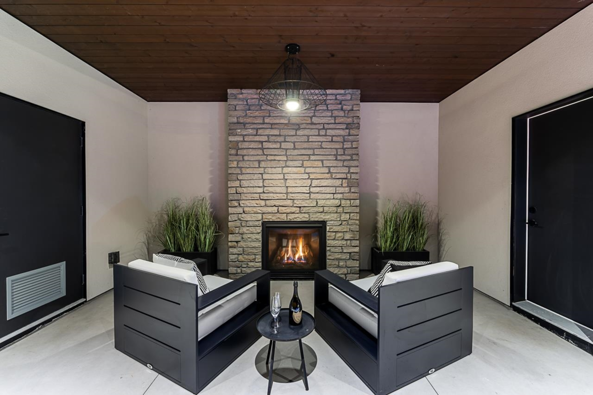 Outdoor Kitchen Photo of 12551 22 Avenue, Surrey, BC