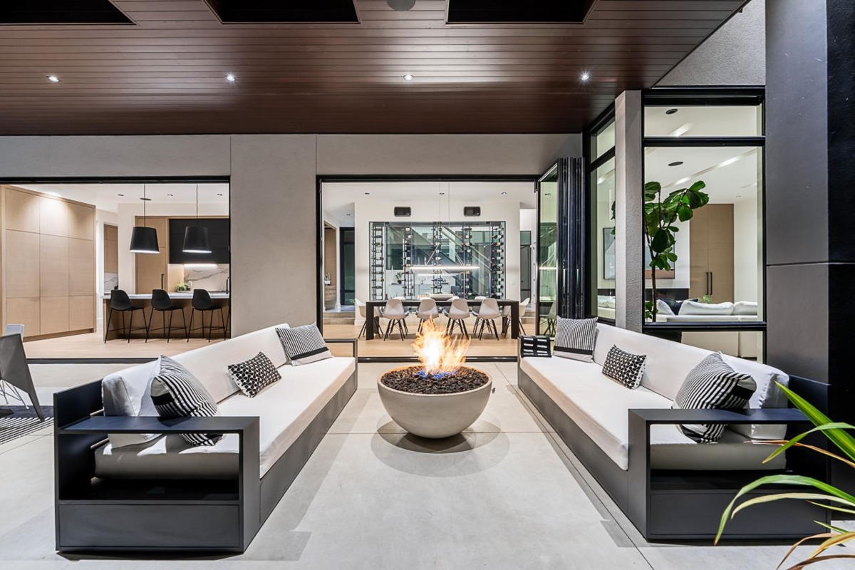 Primary Bathroom Photo of 12551 22 Avenue, Surrey, BC