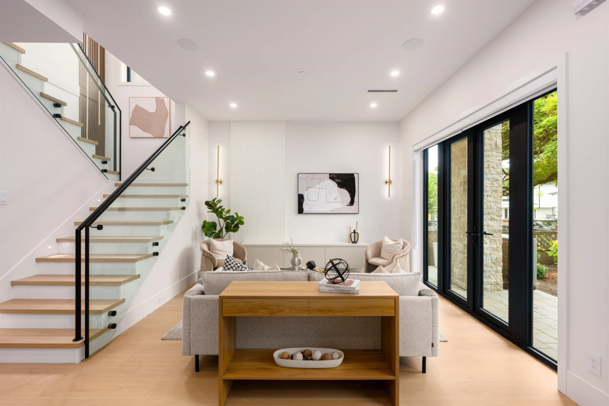 Exterior Rear Photo of 2 3466 Franklin Street, Vancouver, BC