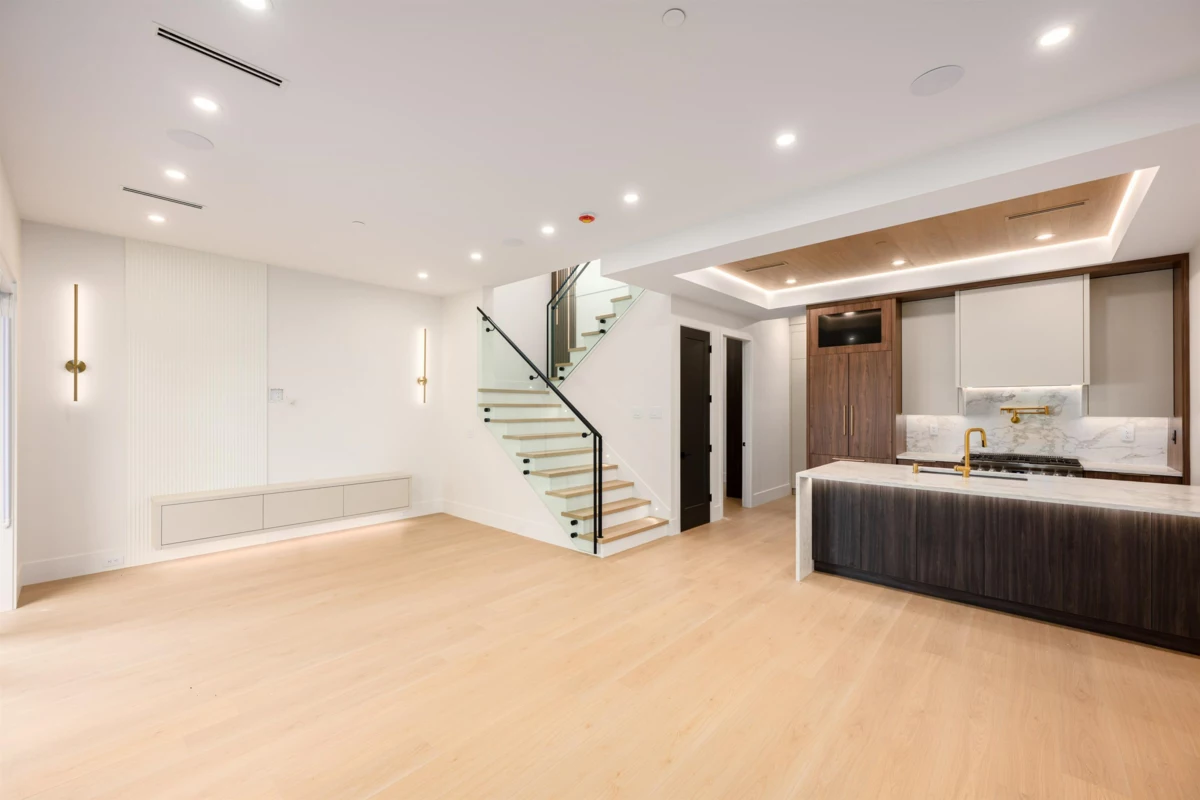 Pantry Photo of 2 3466 Franklin Street, Vancouver, BC