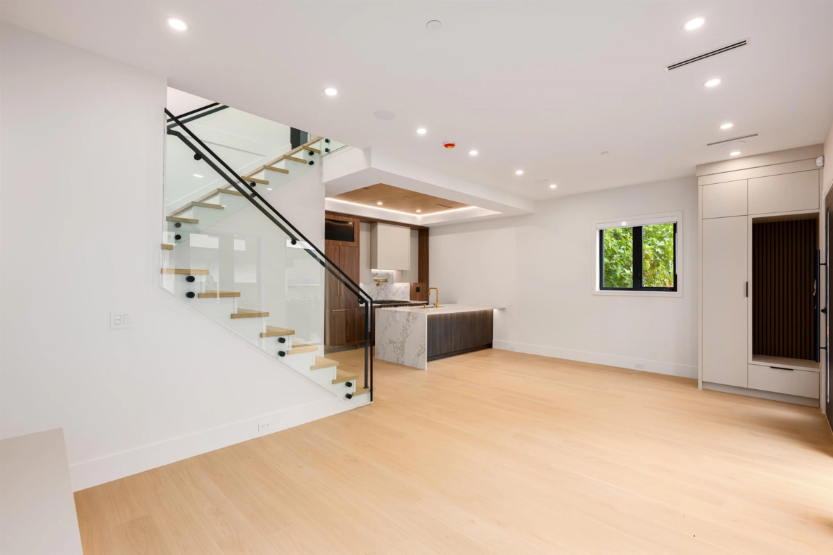 Primary Bedroom Photo of 2 3466 Franklin Street, Vancouver, BC