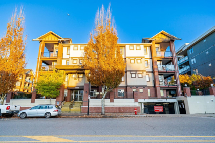 215 5650 201a Street, Langley, BC