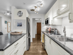 3 2146 W 43rd Avenue, Vancouver, BC