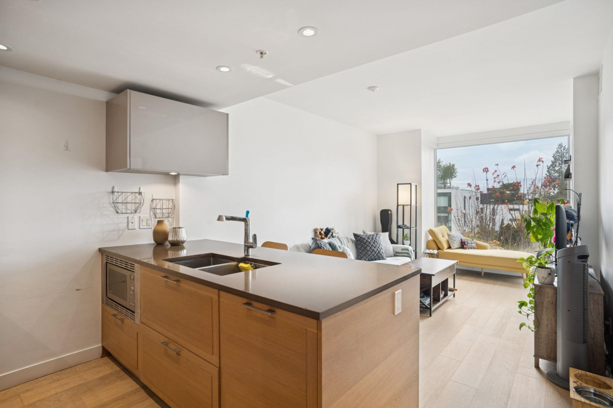 Kitchen Island Photo of 506 1515 Atlas Lane, Vancouver, BC