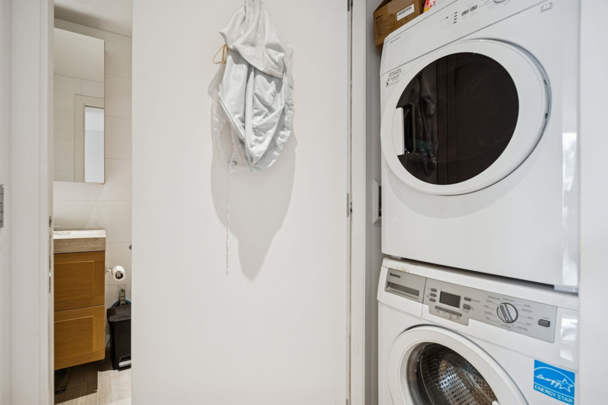 Primary Bathroom Photo of 506 1515 Atlas Lane, Vancouver, BC