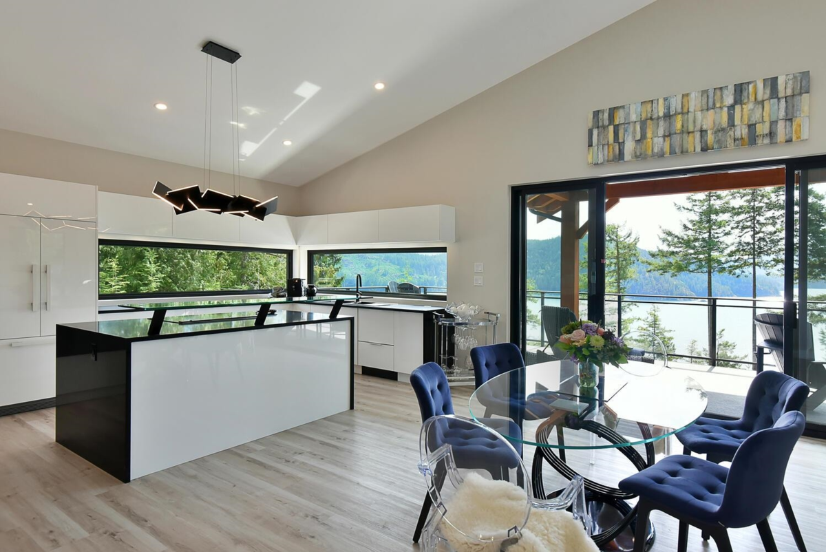 Breakfast Nook Photo of 173 Witherby Road, Gibsons, BC