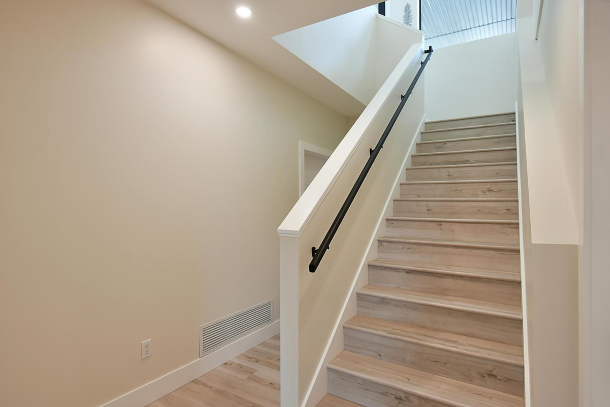 Hallway Photo of 173 Witherby Road, Gibsons, BC