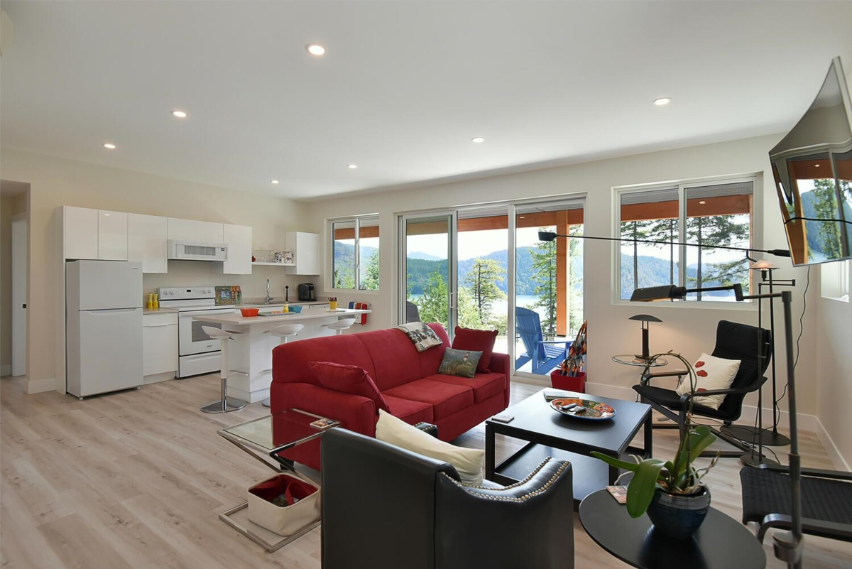 Outdoor Deck Photo of 173 Witherby Road, Gibsons, BC