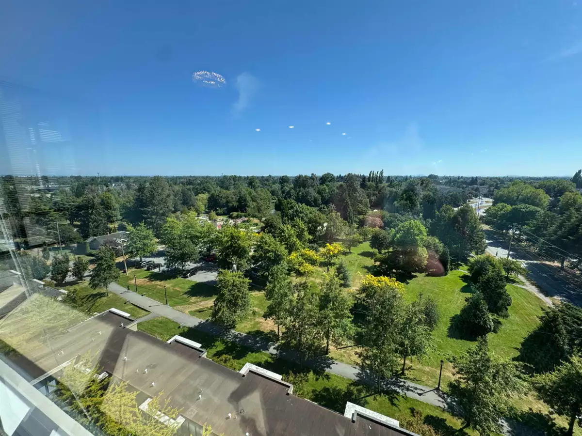 Swimming Pool Photo of 1301 9188 Cook Road, Richmond, BC