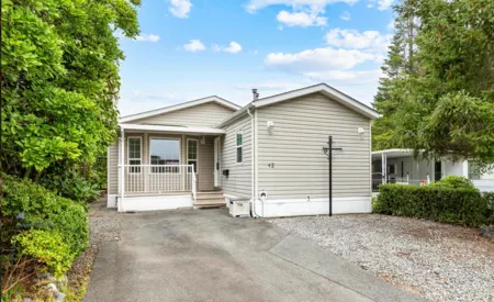 42 1840 160 Street, Surrey, BC, Surrey — Manufactured Home for sale