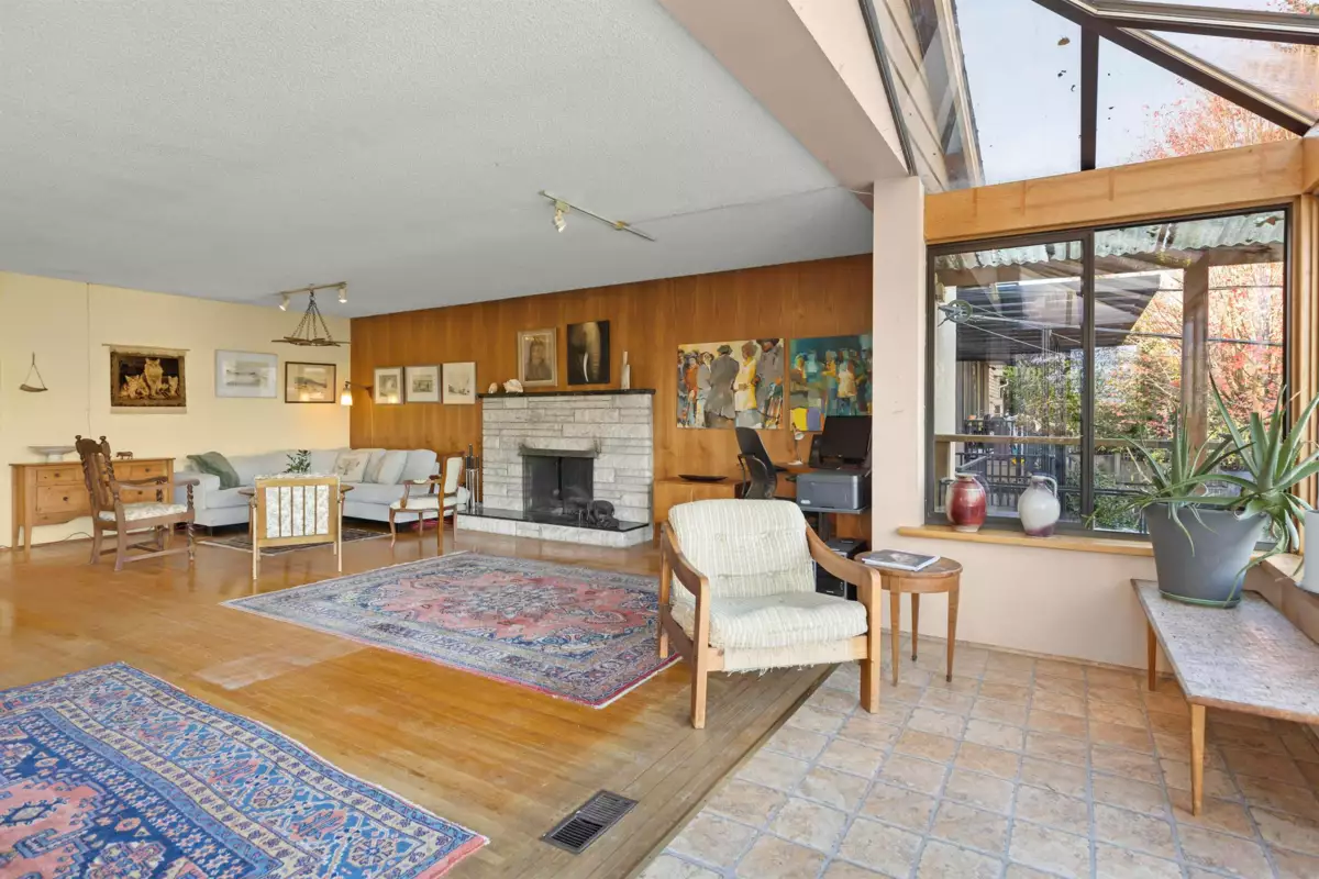 Primary Bathroom Photo of 3555 Quadra Street, Vancouver, BC