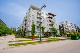 421 13963 105 Boulevard, Surrey, BC