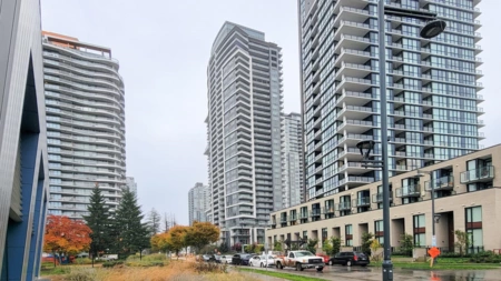 301 13308 Central Avenue, Surrey, BC, Whalley — 1 bed apartment/condo for sale