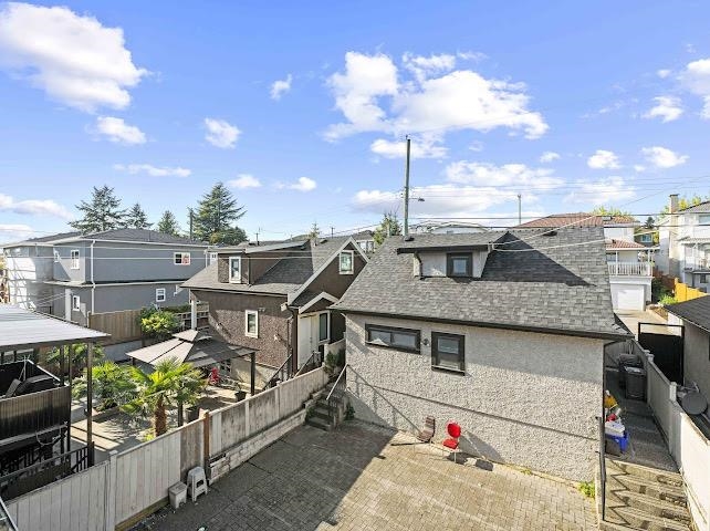 Laundry Room Photo of 455 E 60th Avenue, Vancouver, BC