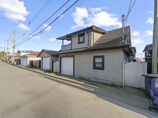 Outdoor Deck Photo of 455 E 60th Avenue, Vancouver, BC